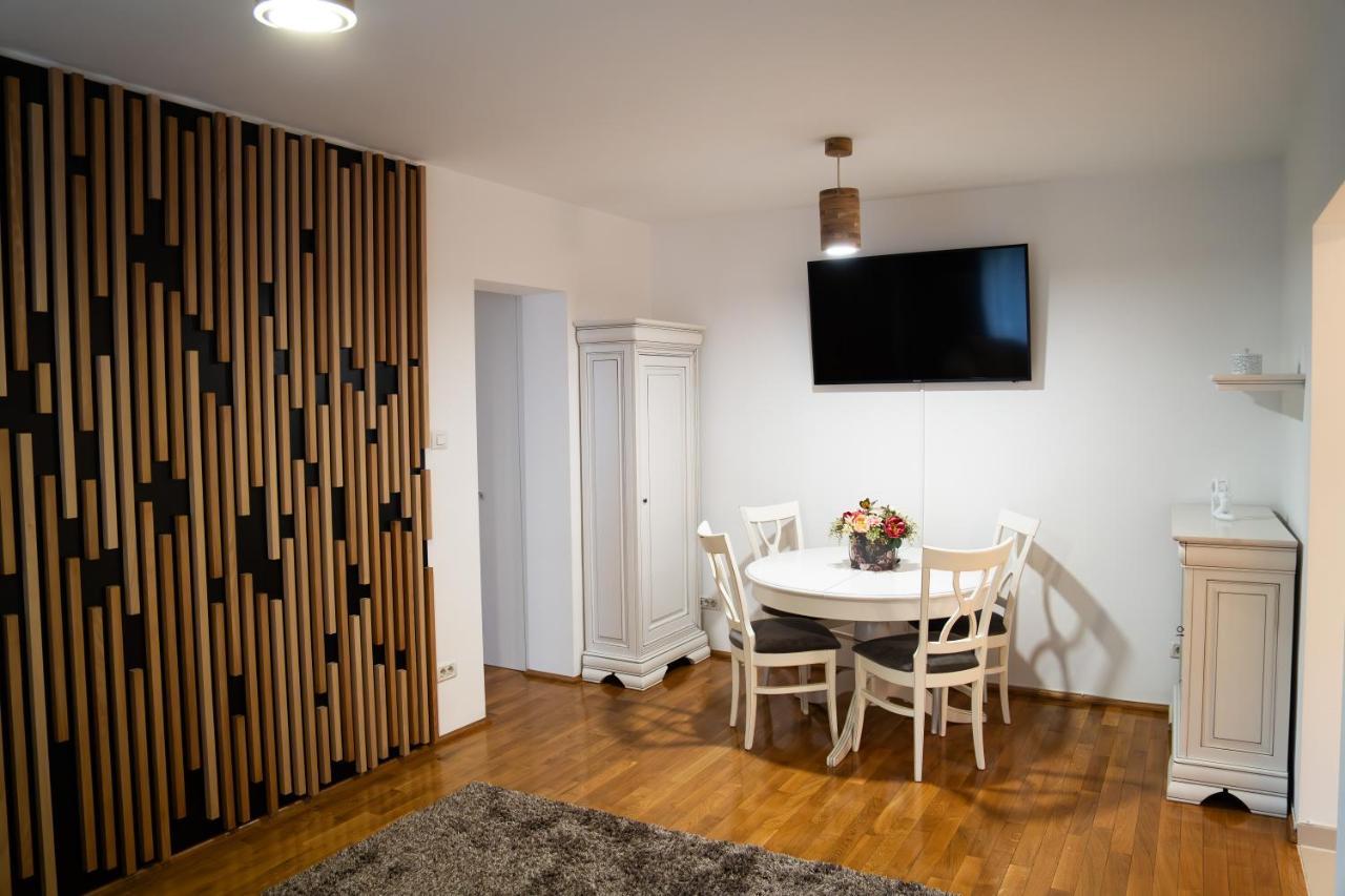 Ultracentral Golden Apartament 1 Σουκεάβα Εξωτερικό φωτογραφία